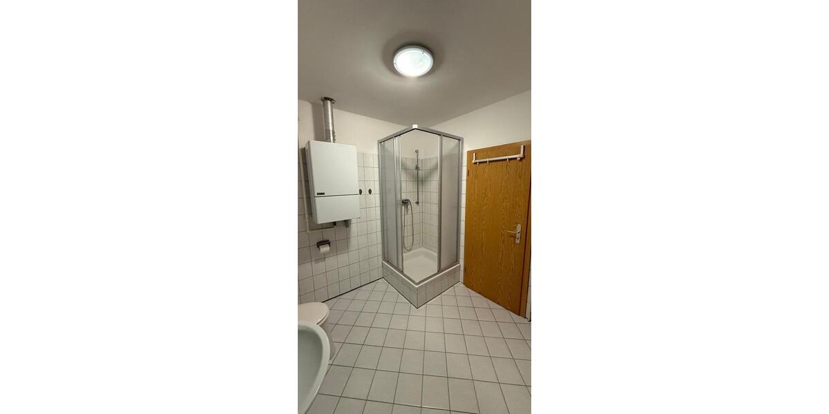 Dachgeschoßwohnung Aken (Elbe) - 1 Zimmer, 65 m&sup2;, 390&euro; | Angebot:25830793