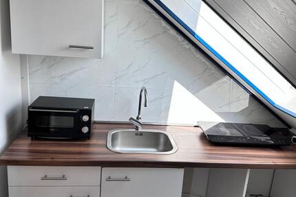 Einen Zimmer mit Küche nur (Bad und Wc )sind gemeinsam zimmer