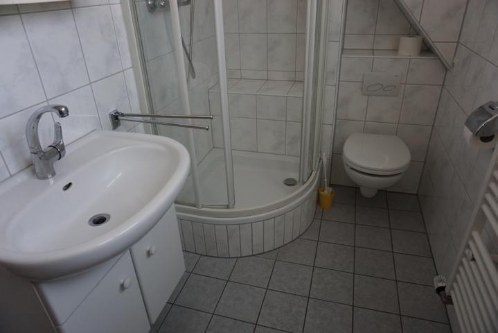Dachgeschoßwohnung Wiehl - 3 Zimmer, 85 m&sup2;, 580&euro; | Angebot:26444036