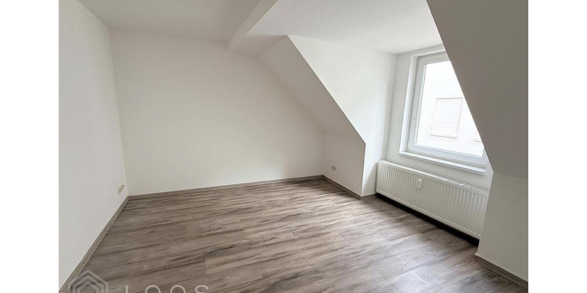 Dachgeschoßwohnung Finsterwalde - 2 Zimmer, 43 m&sup2;, 325&euro; | Angebot:26249116