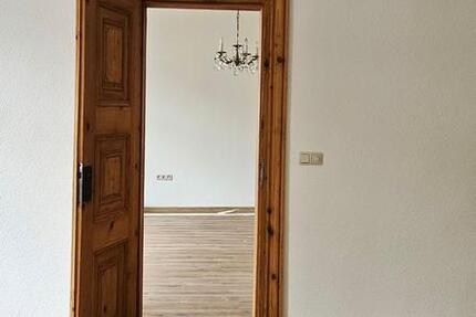 Wohnung Mühlhausen (Thüringen) - 4 Zimmer, 150 m&sup2;, 1.000&euro; | Angebot:26662210