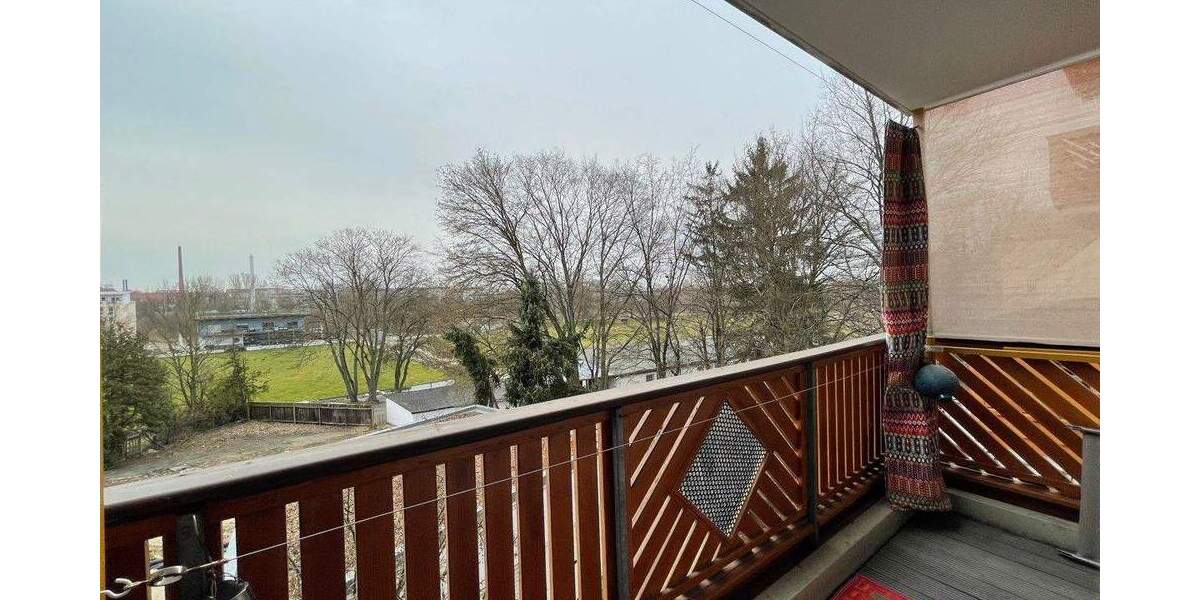 Etagenwohnung Nürnberg Schniegling - 4 Zimmer, 91 m&sup2;, 1.050&euro; | Angebot:25468222