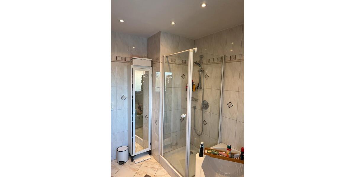 Etagenwohnung München Trudering-Riem - 5 Zimmer, 130 m&sup2;, 2.500&euro; | Angebot:25843466