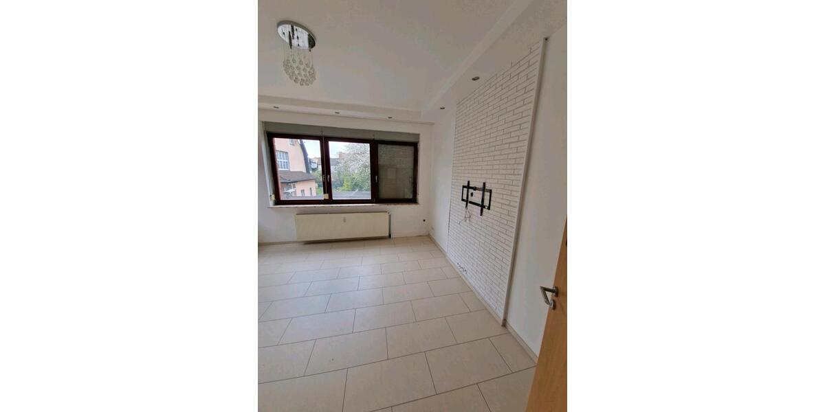 Etagenwohnung Völklingen - 4 Zimmer, 80 m&sup2;, 700&euro; | Angebot:26283695