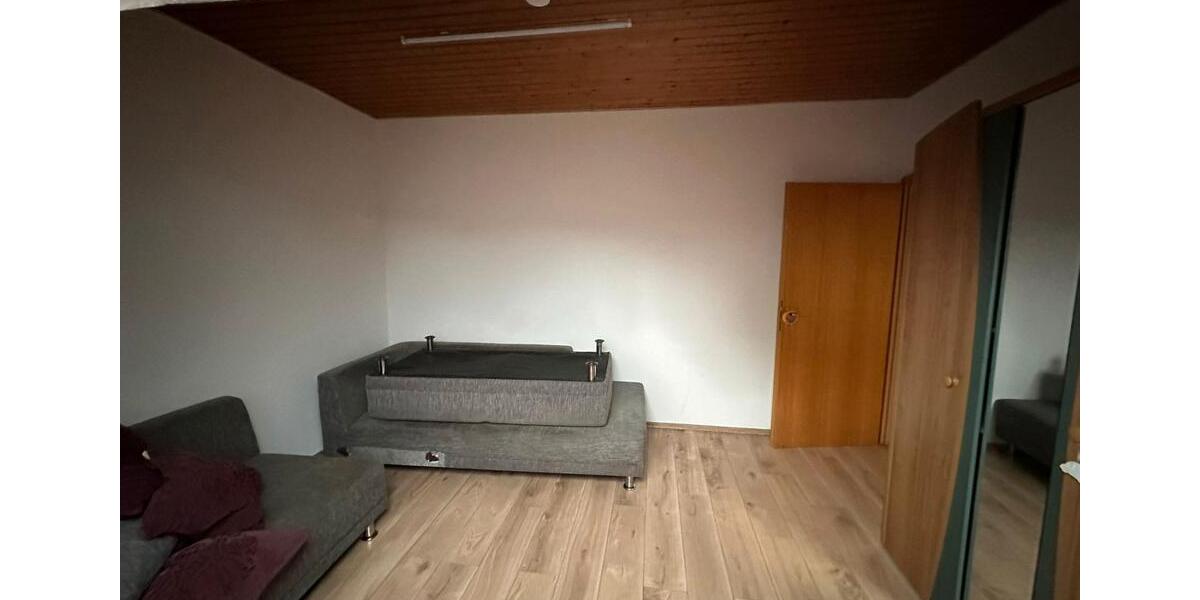 Etagenwohnung Saarlouis - 1 Zimmer, 30 m&sup2;, 392&euro; | Angebot:26044269