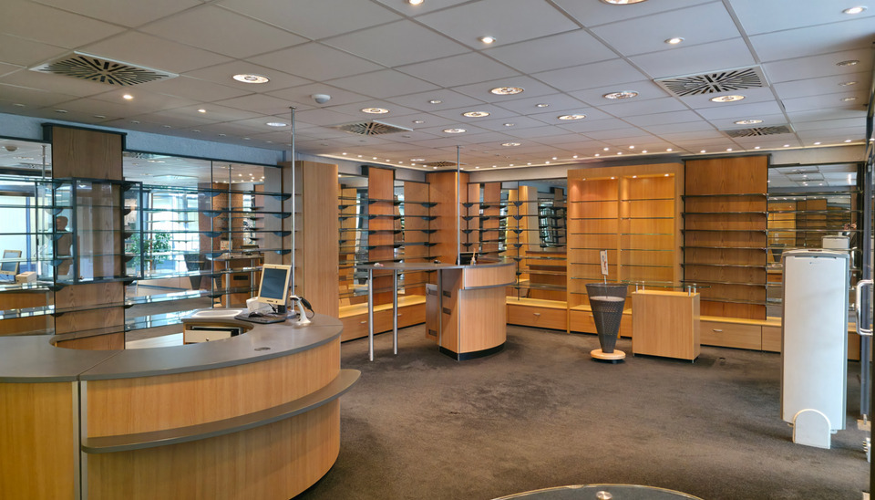 Gewerbefläche in Top-Innenstadtlage – Ehemalige Parfümerie im Kuhtor-Center, Oldenburg in Holstein