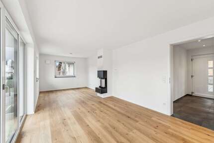 Haus Penzberg - 6 Zimmer, 180 m&sup2;, 3.200&euro; | Angebot:25041119