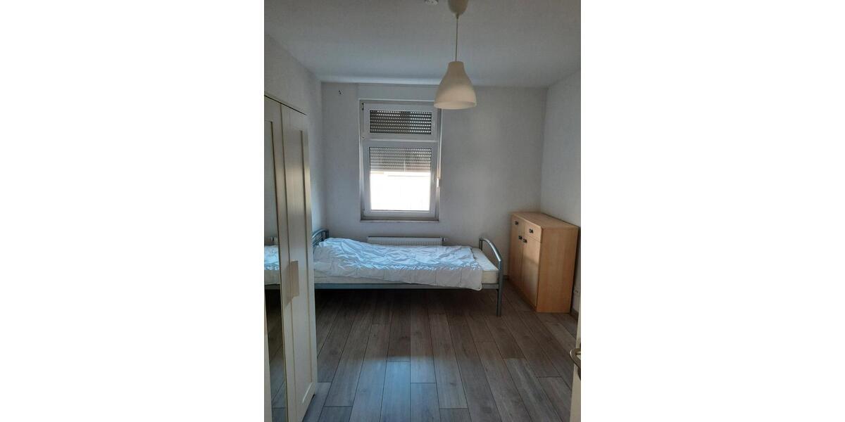 Wohnen auf Zeit Bruchsal - 1 Zimmer, 70 m&sup2;, 550&euro; | Angebot:26535082