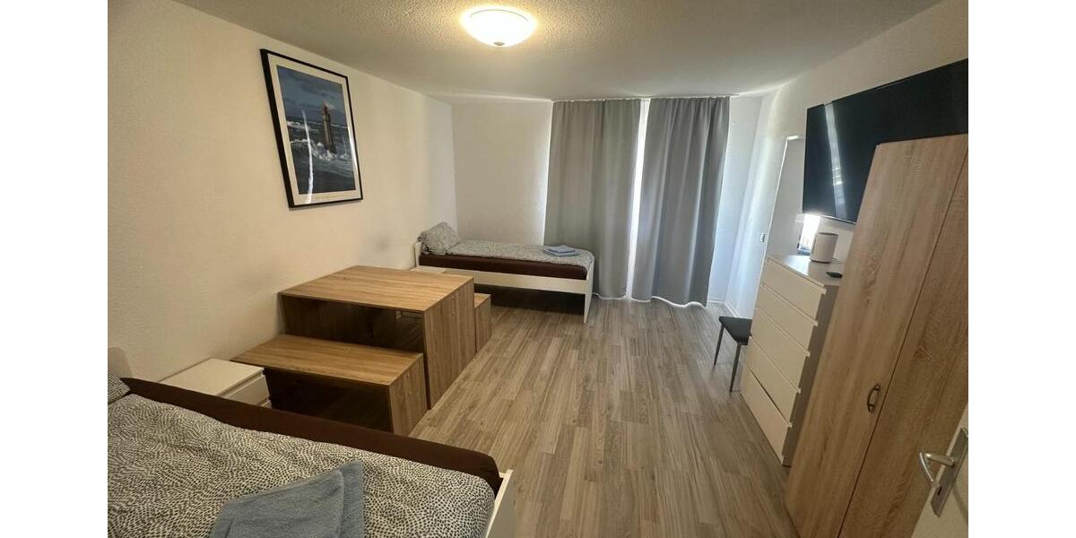 Wohnen auf Zeit Duisburg Rheinhausen - 75 Zimmer, 920 m&sup2;, 15&euro; | Angebot:22263010