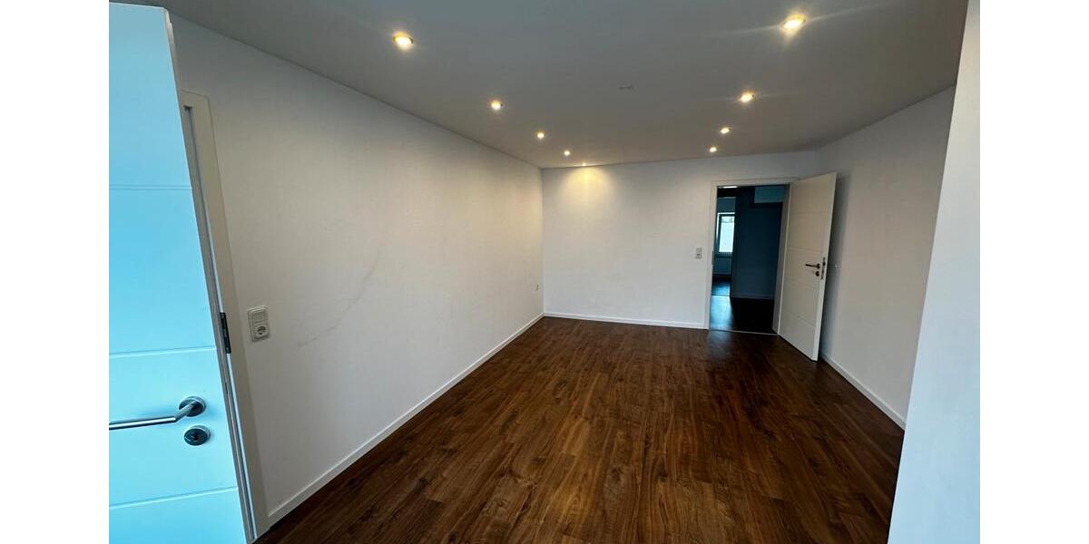 Erdgeschoßwohnung Wadgassen - 2 Zimmer, 60 m&sup2;, 500&euro; | Angebot:25994668