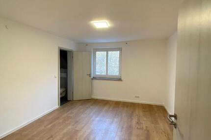 Wohnung Lennestadt - 4 Zimmer, 85 m&sup2;, 700&euro; | Angebot:25806820