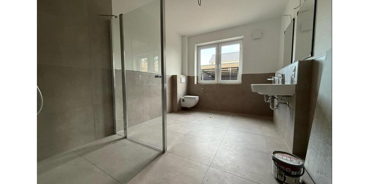 Erdgeschoßwohnung Zetel - 2 Zimmer, 89 m&sup2;, 910&euro; | Angebot:22266598