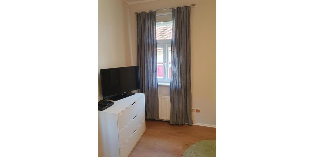 Wohnen auf Zeit Wiesbaden Mainz-Amöneburg - 2 Zimmer, 38 m&sup2;, 840&euro; | Angebot:25872793