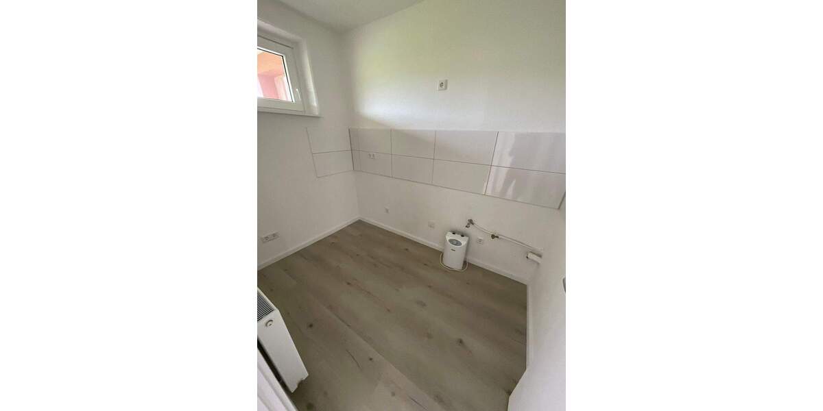 sanierte Familienwohnung mit Balkon 3 zimmer