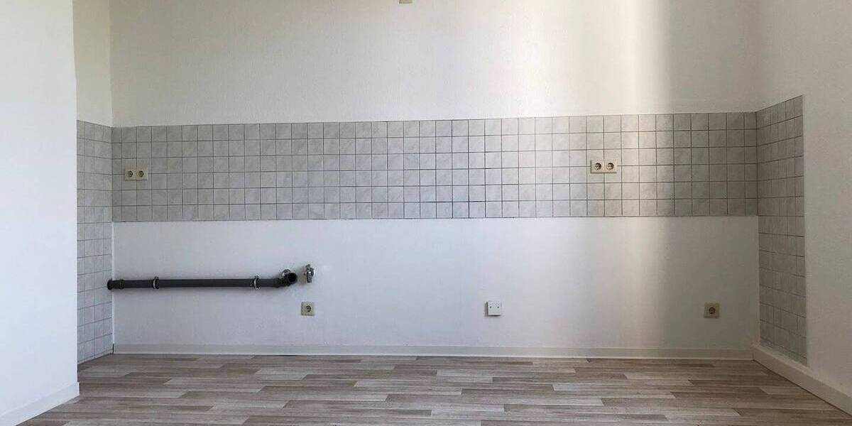 Etagenwohnung Riesa Gröba - 2 Zimmer, 65 m&sup2;, 349&euro; | Angebot:25916517