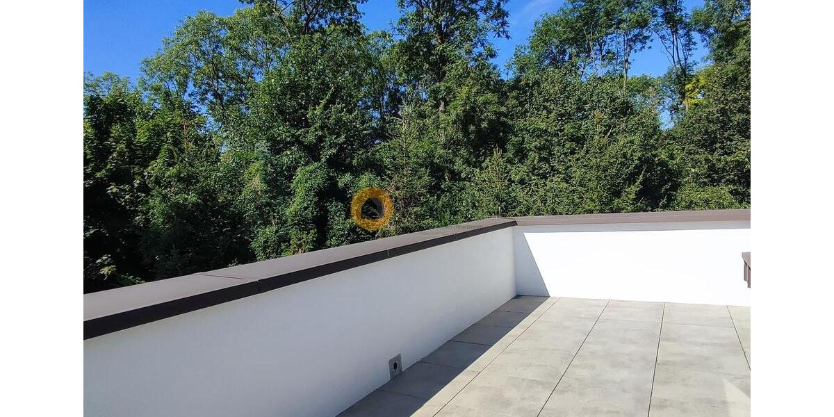 Dachgeschoßwohnung Ingolstadt Südost - 6 Zimmer, 187 m&sup2;, 2.400&euro; | Angebot:24494397