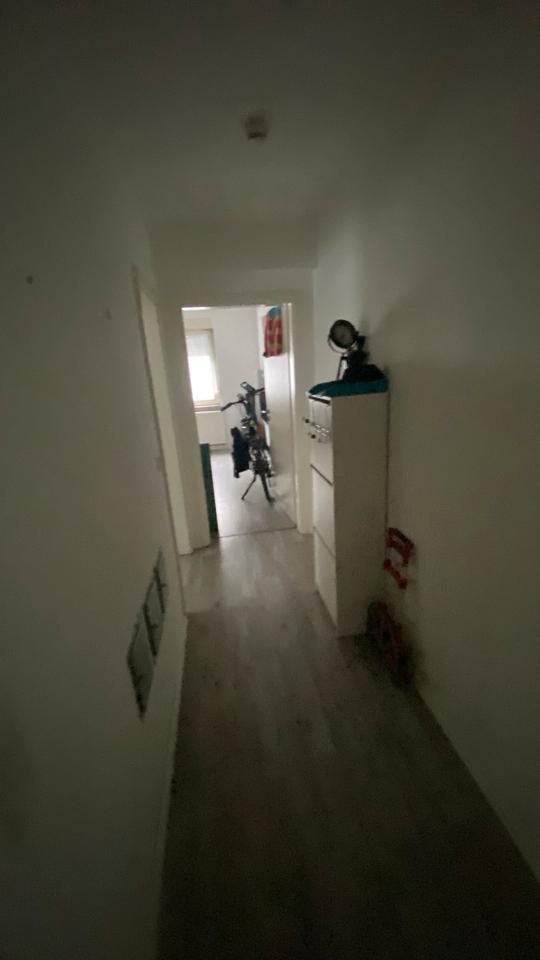 Zwichen Miete ab 01 .08 1Zimmer Wohnung mit Küche ca 6 Monate
