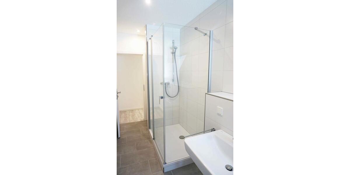 Dachgeschoßwohnung Zell (Mosel) - 4 Zimmer, 75 m&sup2;, 700&euro; | Angebot:22980753