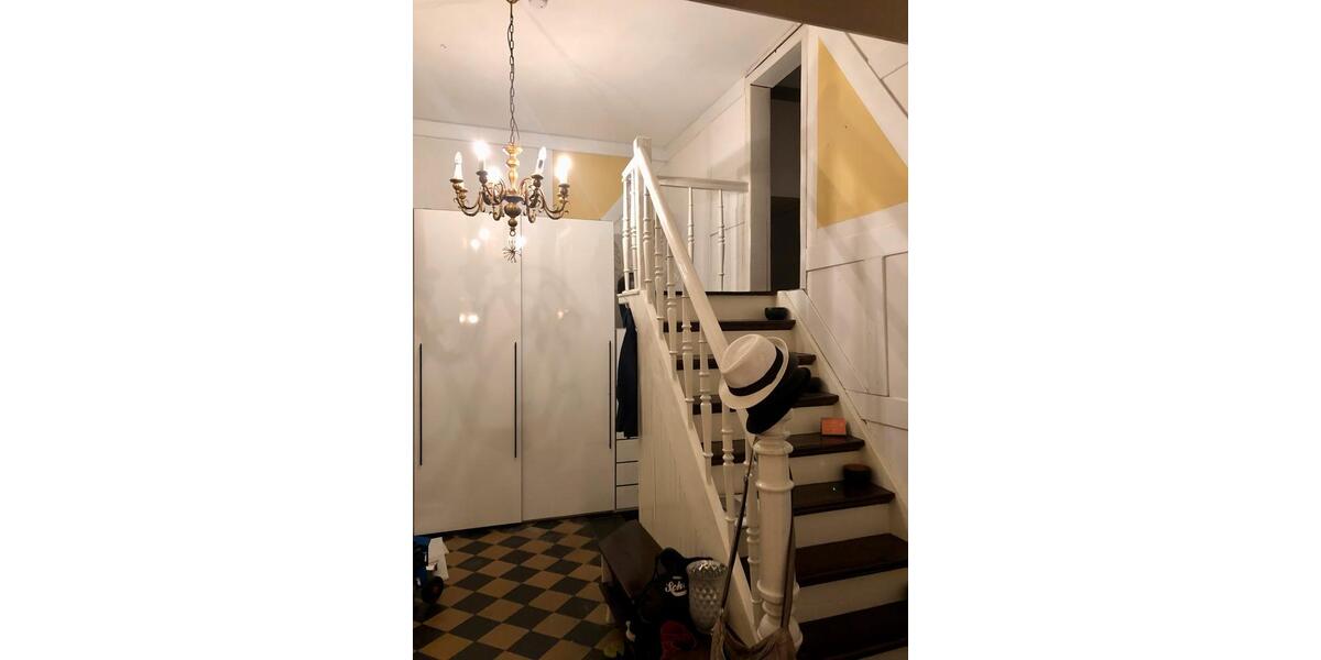 Einfamilienhaus Halle - 2 Zimmer, 90 m&sup2;, 650&euro; | Angebot:25297580