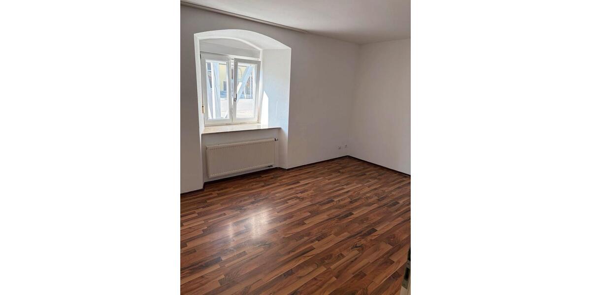 Erdgeschoßwohnung Bodenwöhr - 2 Zimmer, 72 m&sup2;, 670&euro; | Angebot:26037700
