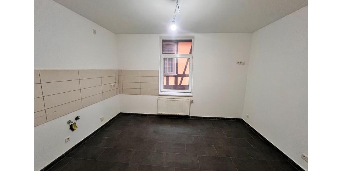 Etagenwohnung Schmalkalden - 4 Zimmer, 105 m&sup2;, 800&euro; | Angebot:25893920