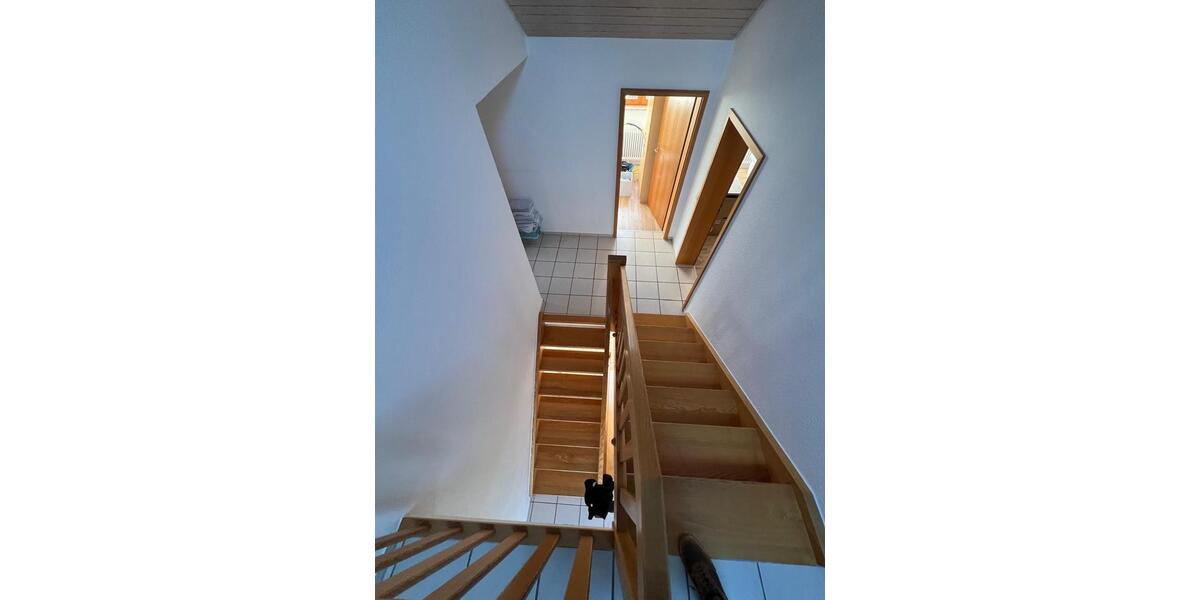 Doppelhaushälfte Wimsheim - 7.5 Zimmer, 170 m&sup2;, 2.100&euro; | Angebot:26048716