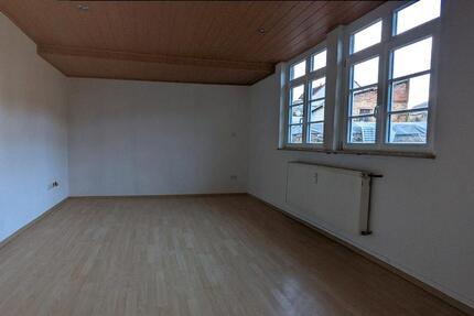 Wohnung Gernsbach - 2 Zimmer, 82 m&sup2;, 1.000&euro; | Angebot:25777992