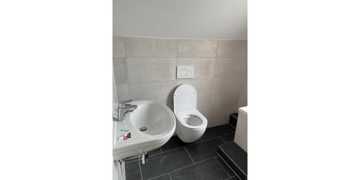 Dachgeschoßwohnung Minden - 4 Zimmer, 98 m&sup2;, 1.400&euro; | Angebot:24656353