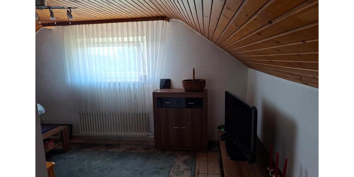 Dachgeschoßwohnung Bergisch Gladbach - 2 Zimmer, 58 m&sup2;, 1.030&euro; | Angebot:26313867