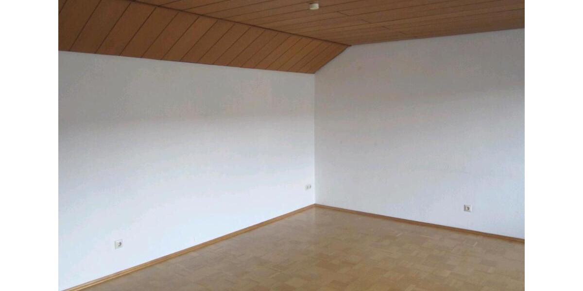 Etagenwohnung Ettlingen - 3 Zimmer, 87 m&sup2;, 750&euro; | Angebot:24977495
