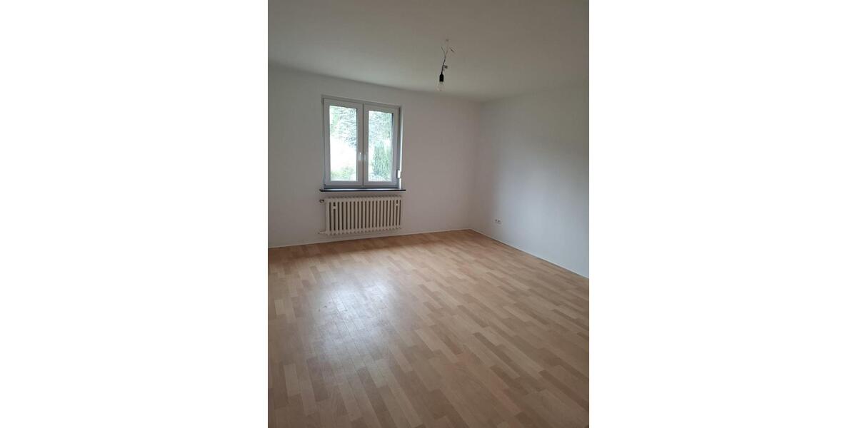 Erdgeschoßwohnung Würzburg Dürrbachau - 4 Zimmer, 106 m&sup2;, 1.500&euro; | Angebot:26533142