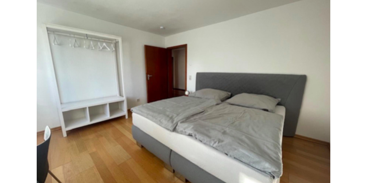 Wohnung 92m2 in Bochum - möbliert frei 1.1.-01.04.26 -479€Woche 3 zimmer