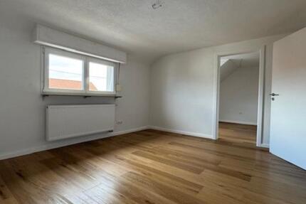 Wohnung Karlsruhe Neureut - 4 Zimmer, 70 m&sup2;, 1.300&euro; | Angebot:23693533