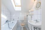 Dachgeschoßwohnung Essen Stadtbezirk II - 2.5 Zimmer, 51 m&sup2;, 510&euro; | Angebot:24676783