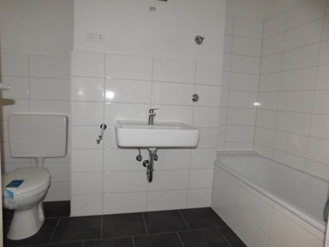 Etagenwohnung Duisburg Rheinhausen - 2 Zimmer, 69 m&sup2;, 415&euro; | Angebot:24545193