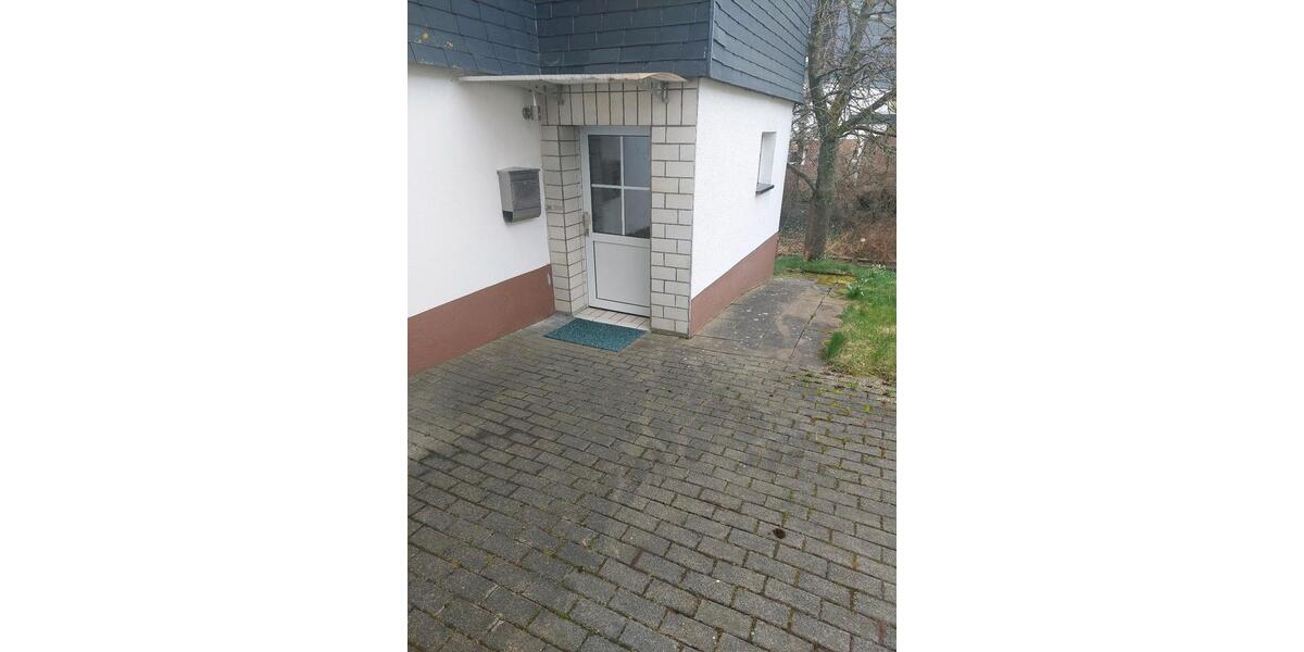 Erdgeschoßwohnung Netphen - 1 Zimmer, 42 m&sup2;, 300&euro; | Angebot:26150884