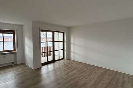 Wohnung Rodewisch - 3 Zimmer, 73 m&sup2;, 420&euro; | Angebot:25258499