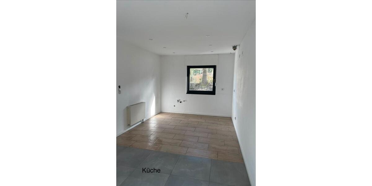 Bungalow Köln Ehrenfeld - 5 Zimmer, 180 m&sup2;, 1.600&euro; | Angebot:25371514