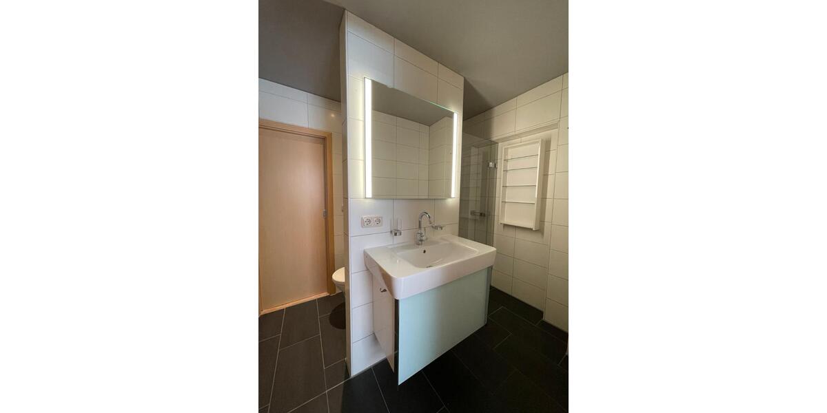Etagenwohnung Waging am See Fisching - 2 Zimmer, 73 m&sup2;, 900&euro; | Angebot:26291912