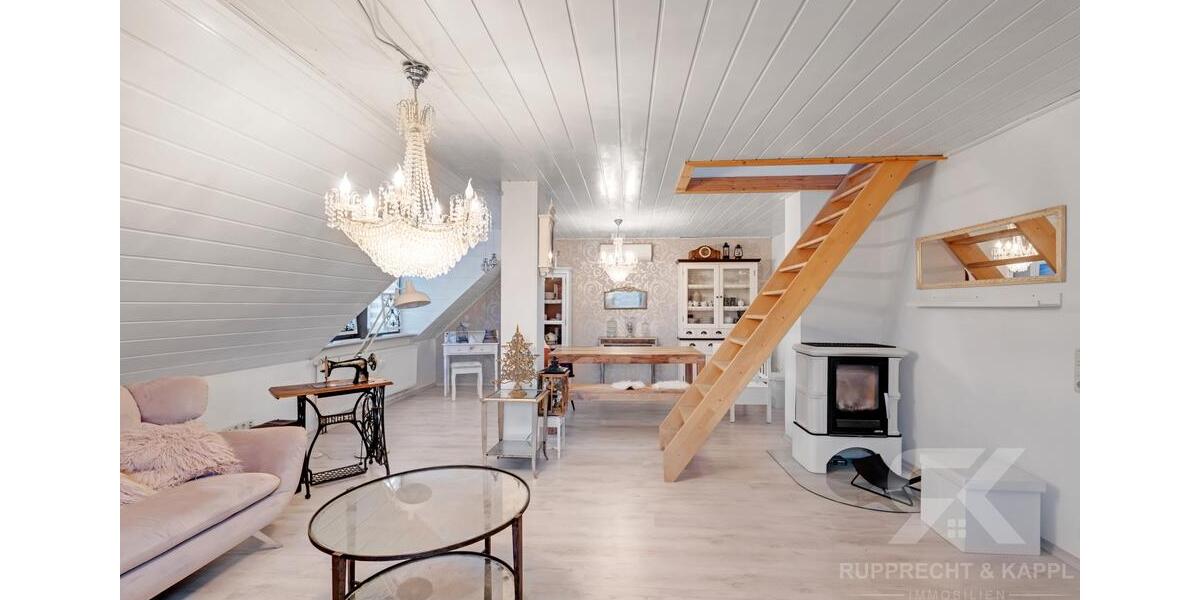 Dachgeschoßwohnung Kohlberg - 4.5 Zimmer, 130 m&sup2;, 1.000&euro; | Angebot:26492940
