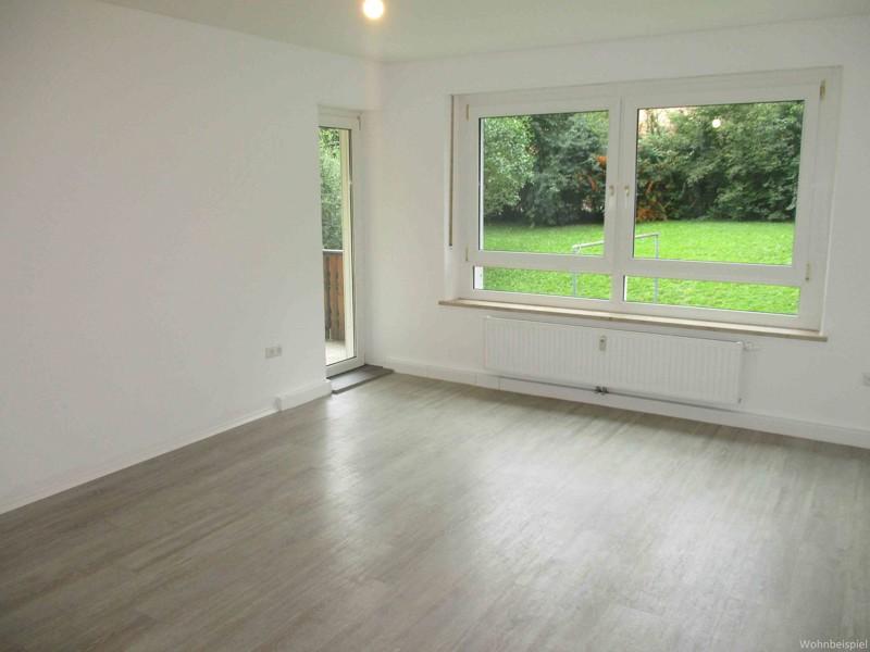 Renovierte 3 - Zimmer Wohnung mit Balkon in modernisierter Wohnanlage!