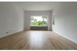 Großzügige neurenovierte 4-Zimmer-Wohnung mit Terrasse und Einbauküche in Steißlingen
