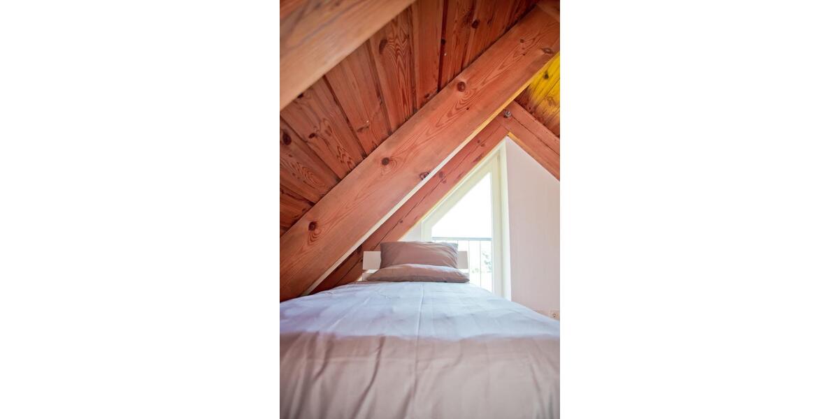 Wohnen auf Zeit Schülldorf - 10 Zimmer, 120 m&sup2;, 25&euro; | Angebot:17947634