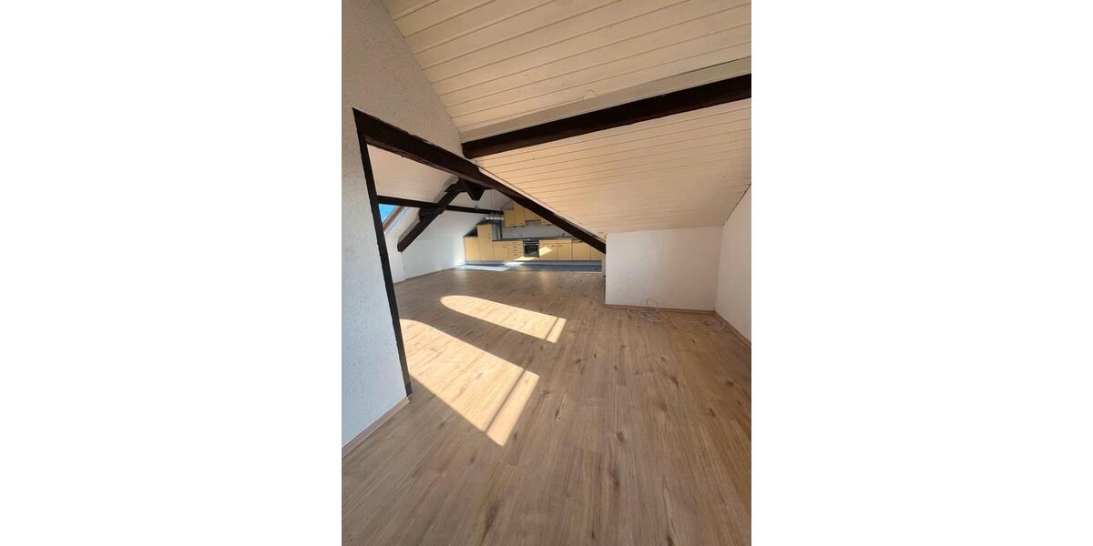 Etagenwohnung Saarbrücken Ensheim - 3 Zimmer, 70 m&sup2;, 650&euro; | Angebot:25973502