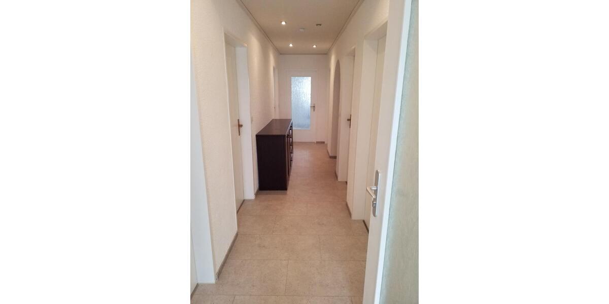 Dachgeschoßwohnung Bächingen an der Brenz - 4 Zimmer, 85 m&sup2;, 670&euro; | Angebot:24829058