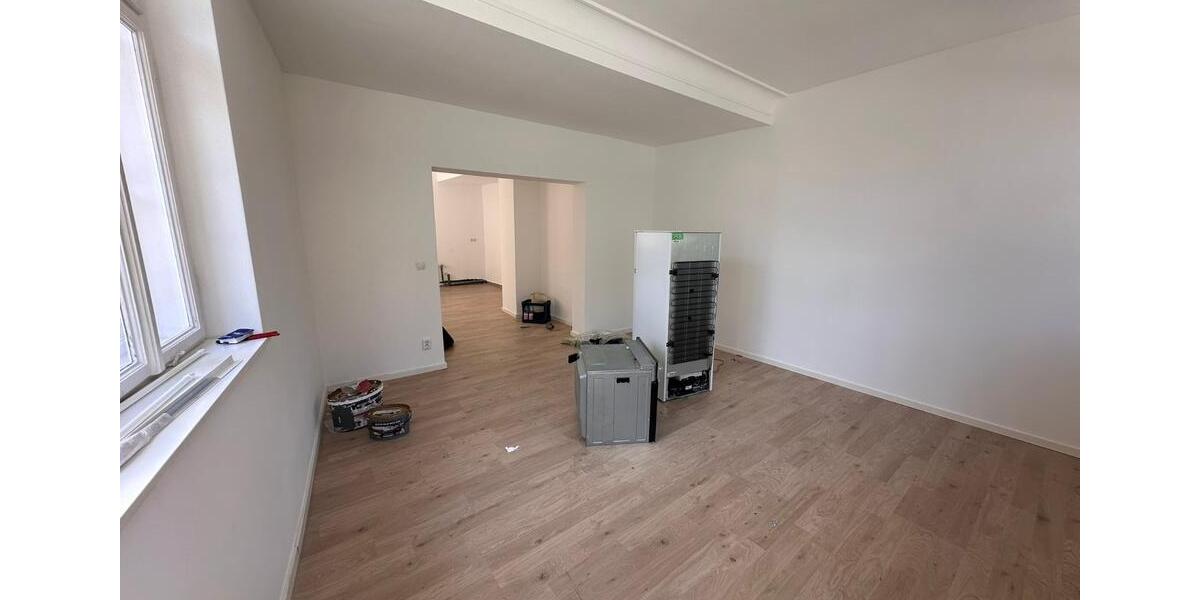 Erdgeschoßwohnung Apolda - 3 Zimmer, 100 m&sup2;, 1.100&euro; | Angebot:26619943