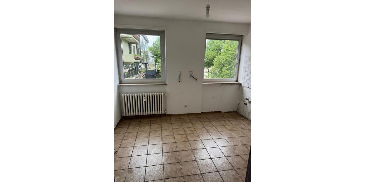 Etagenwohnung Saarbrücken West - 4 Zimmer, 90 m&sup2;, 650&euro; | Angebot:26490009