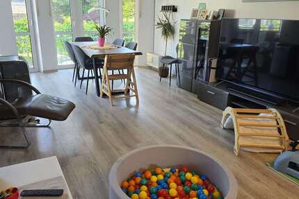 Wohnung Krefeld Hüls - 3 Zimmer, 87 m&sup2;, 849&euro; | Angebot:26868722