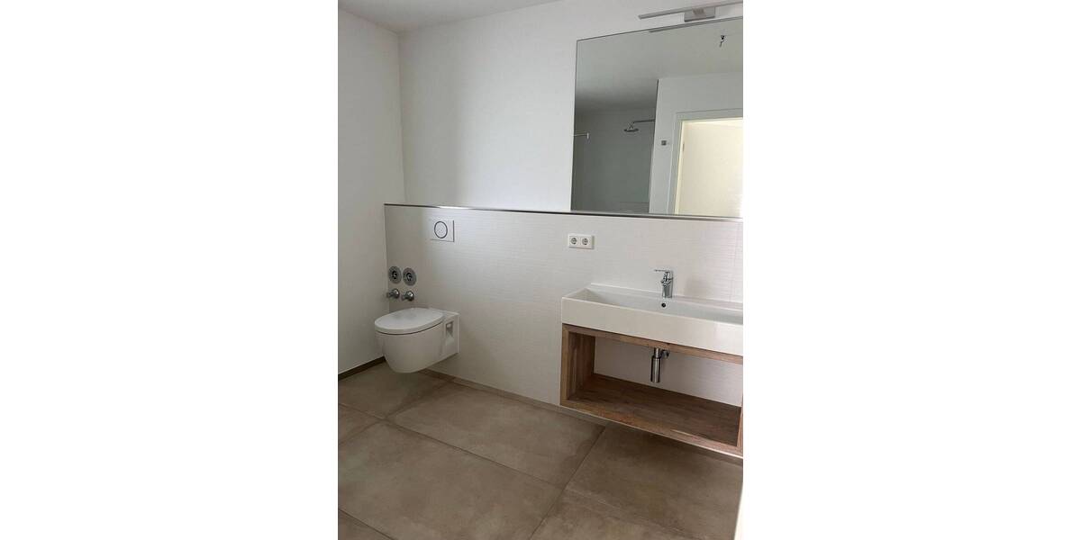 Etagenwohnung Hennef (Sieg) Lichtenberg - 2 Zimmer, 68 m&sup2;, 725&euro; | Angebot:26778265