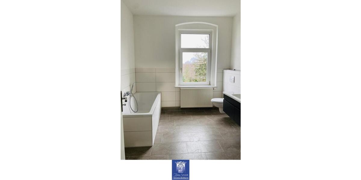 Etagenwohnung Hartha - 3 Zimmer, 73 m&sup2;, 404&euro; | Angebot:24496379